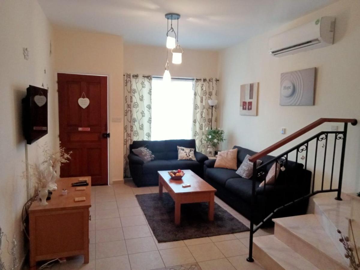 No3,23 Neilmmantos St Peyia Villa Buitenkant foto