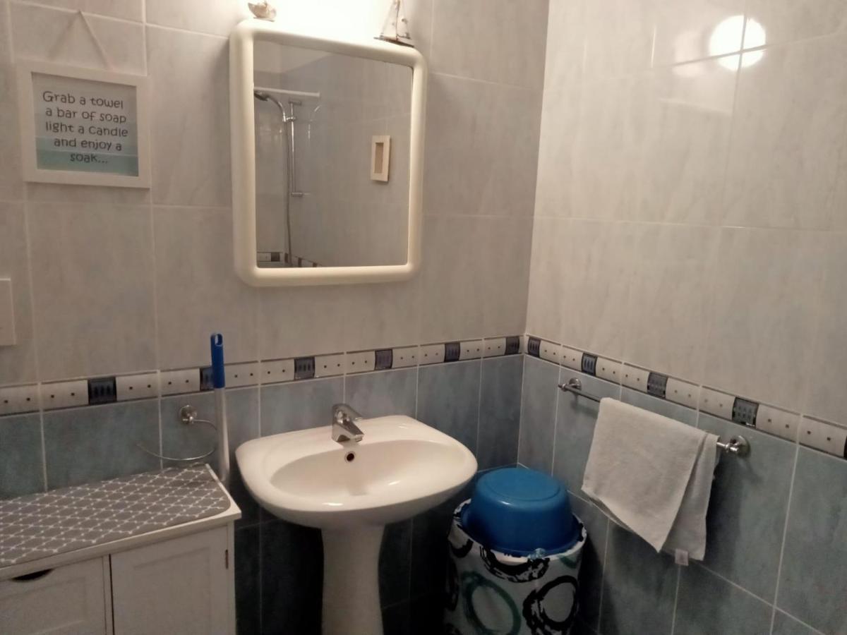 No3,23 Neilmmantos St Peyia Villa Buitenkant foto