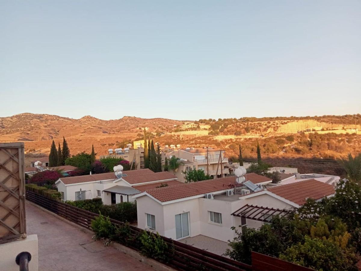 No3,23 Neilmmantos St Peyia Villa Buitenkant foto